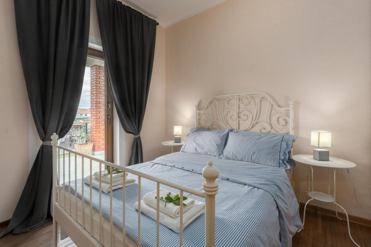 Apartments Zomzi โปเรช ภายนอก รูปภาพ
